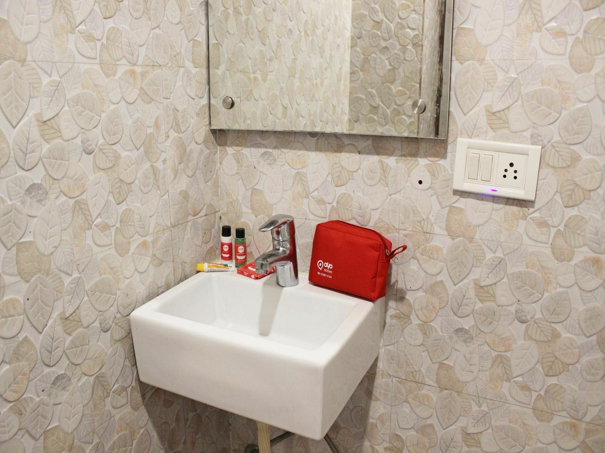 Oyo Rooms New Delhi Railway Station Exterior photo